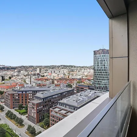 18th Floor Sky Park View براتسيلافا