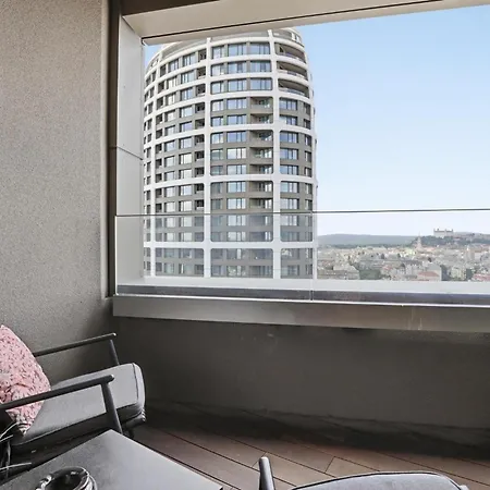 Apartmán 18th Floor Sky Park View Bratislava